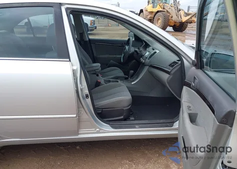 2009 Hyundai Sonata Gls from USA, damaged, VIN 5NPET46C59H500113